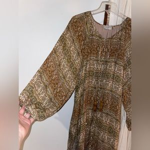 (Sold!) Darling Dress Forum Maxi!